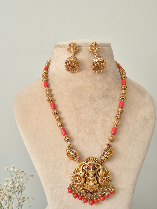 Naisha Necklace Set