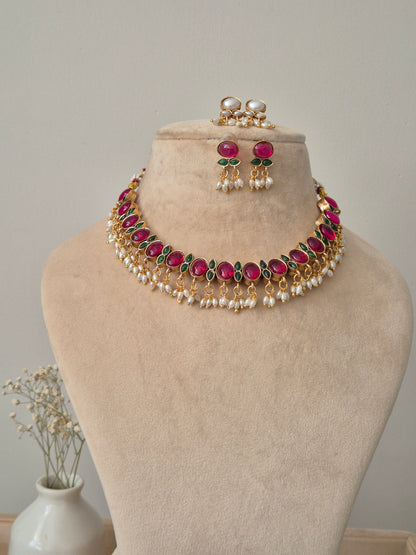 Anura Reversible Golden Necklace Set