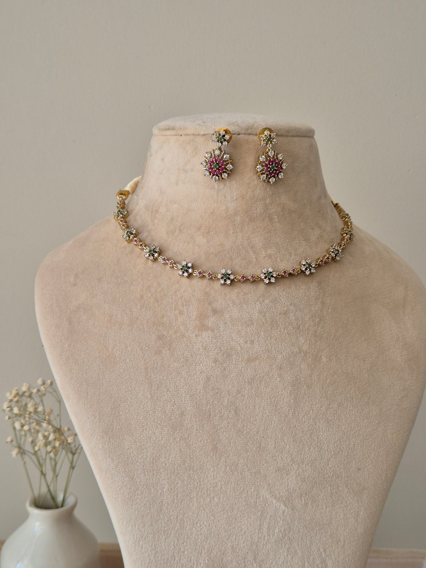 Upasana Necklace Set