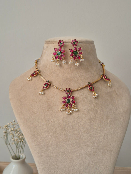 Charita Golden Necklace Set