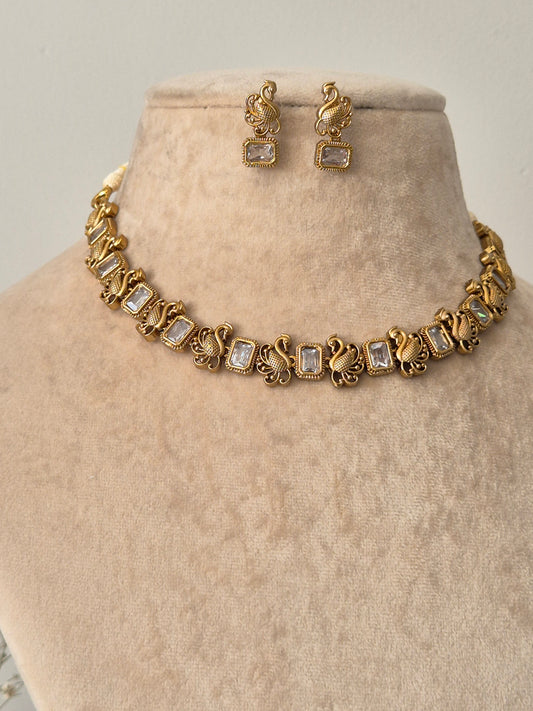 Varnika Golden Necklace Set
