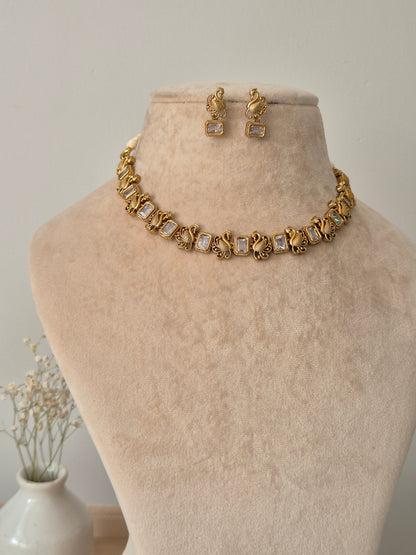 Varnika Golden Necklace Set