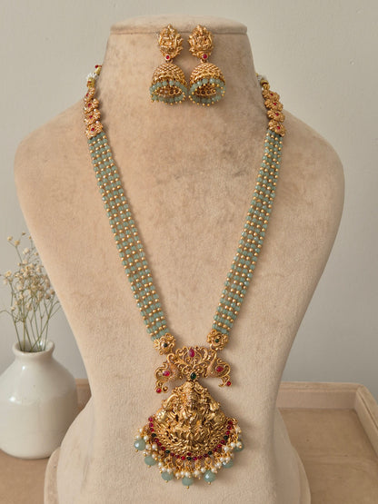 Chaaru Golden Necklace Set