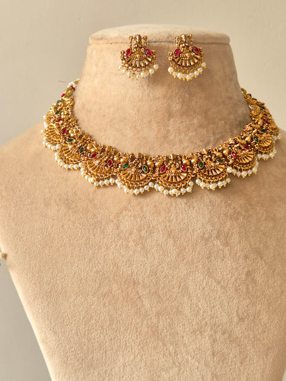 Himadri Necklace Set
