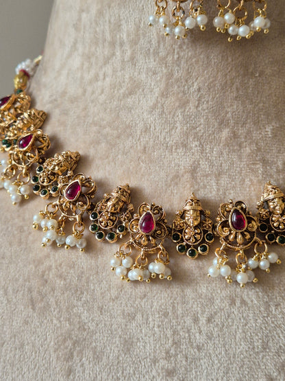 Rabhya Necklace Set