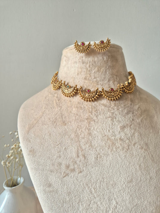 Gauri Necklace Set