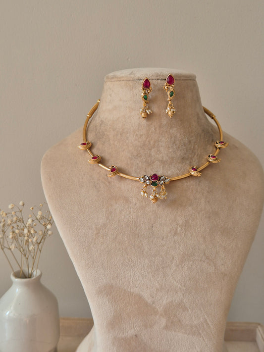 Reshmi Hasli Necklace Set