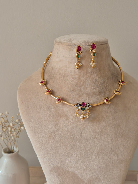 Reshmi Hasli Necklace Set