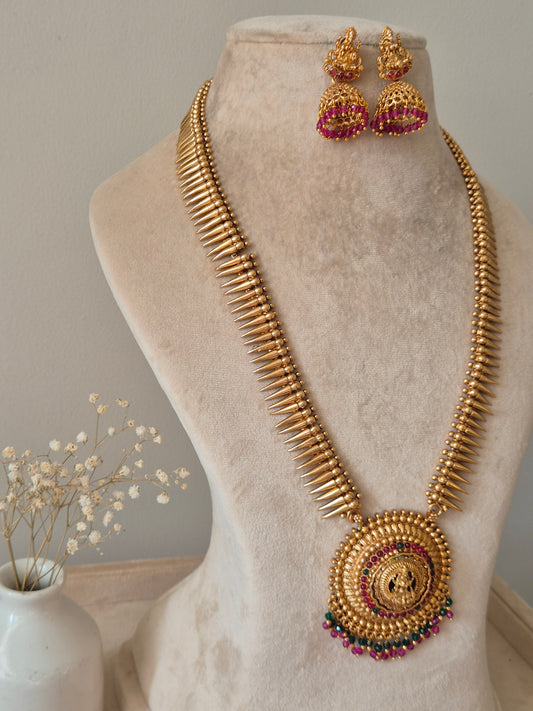 Narmada Necklace Set