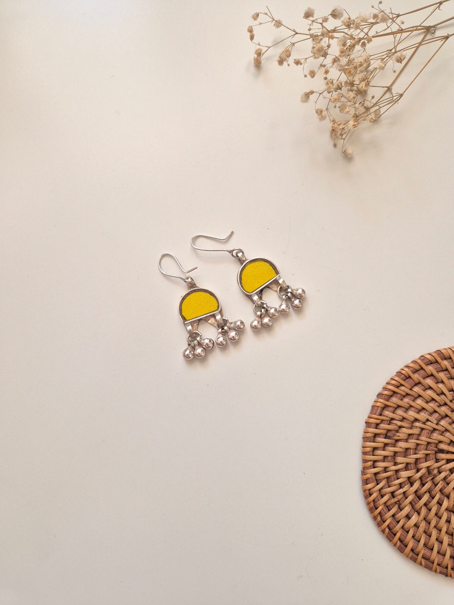 Uttami Glass Earrings