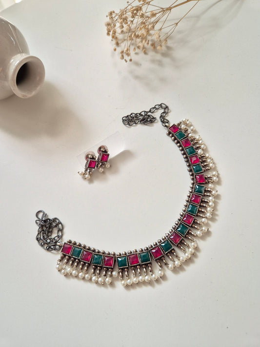 Ravina Necklace Set