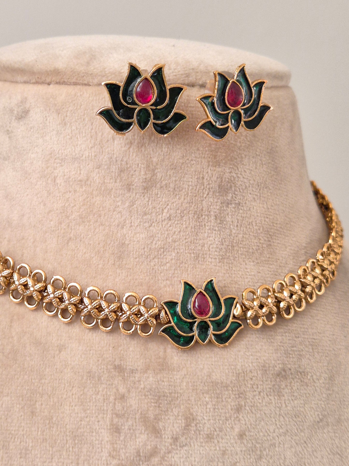 Malti Necklace Set