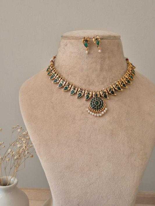 Sanah Necklace Set