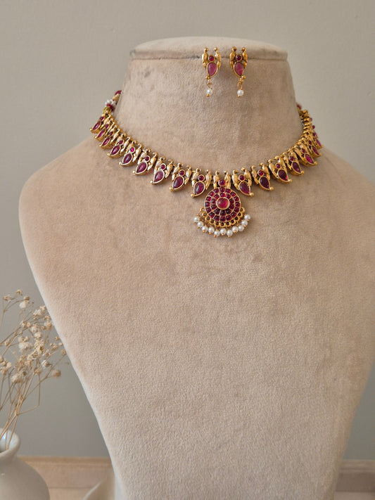 Sheetal Necklace Set