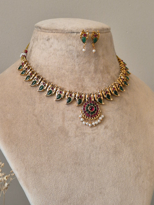 Poonam Necklace Set