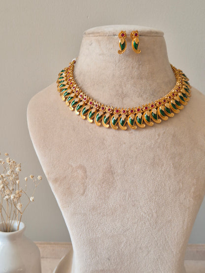 Nivetha Necklace Set