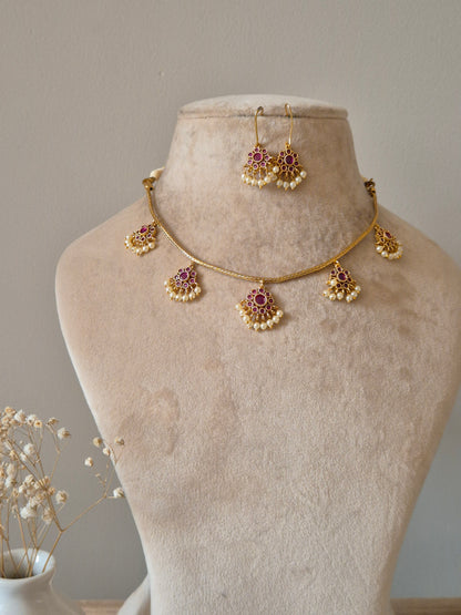 Himanshi Necklace Set