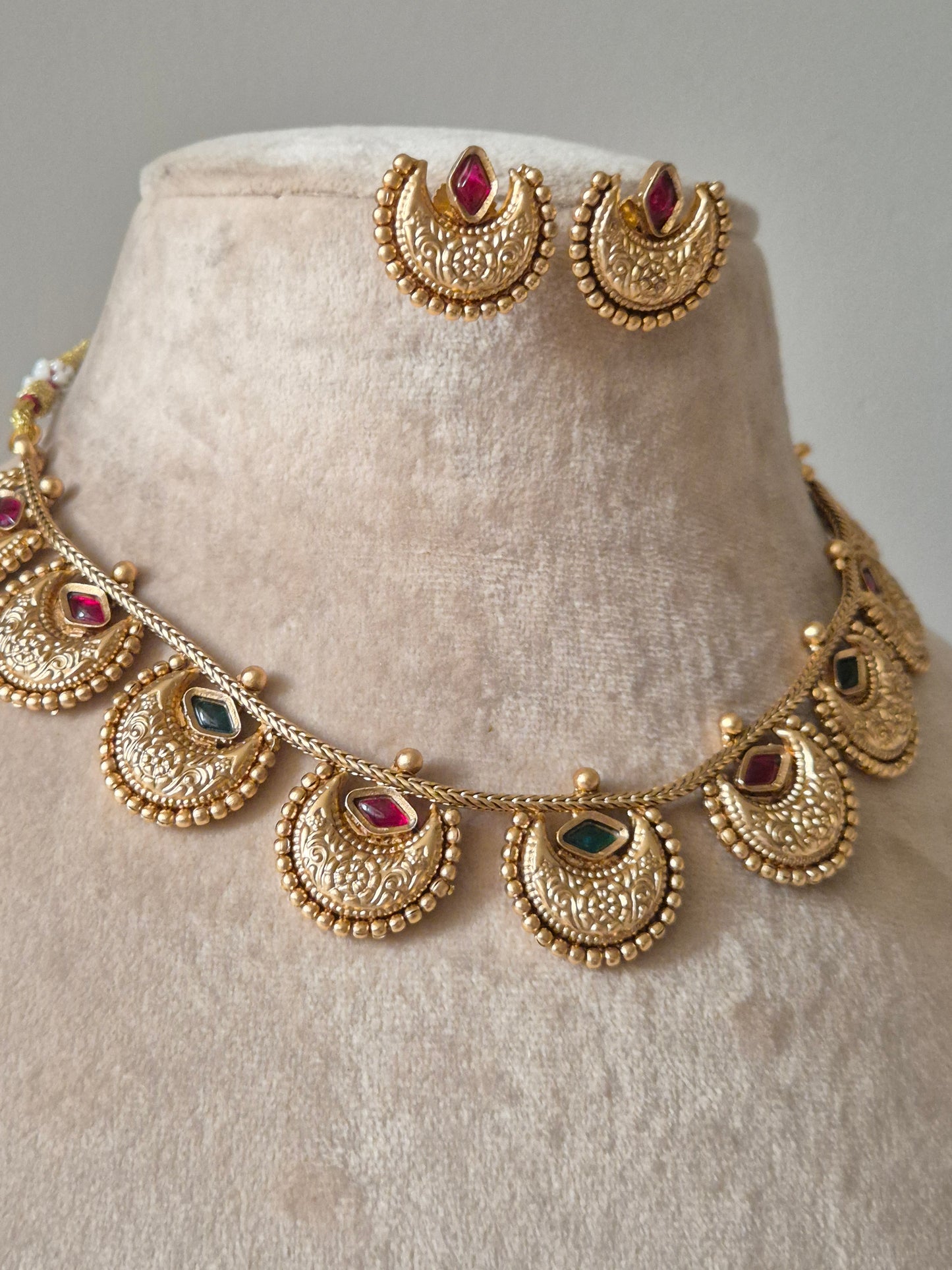 Chaitali Necklace Set