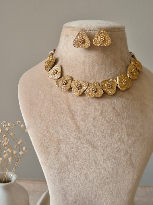 Ritvika Necklace Set