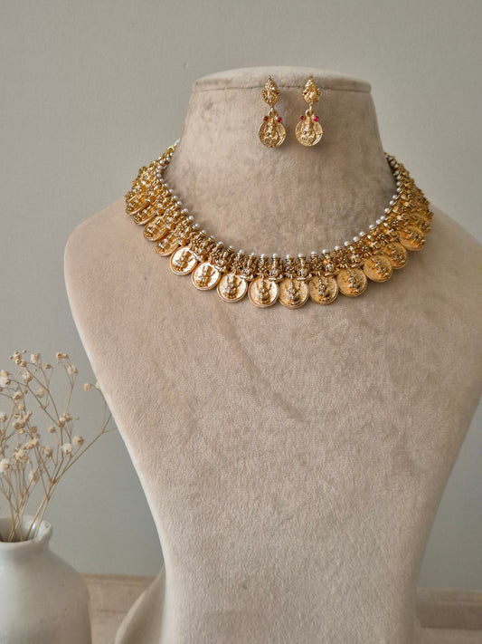 Reeva Necklace Set