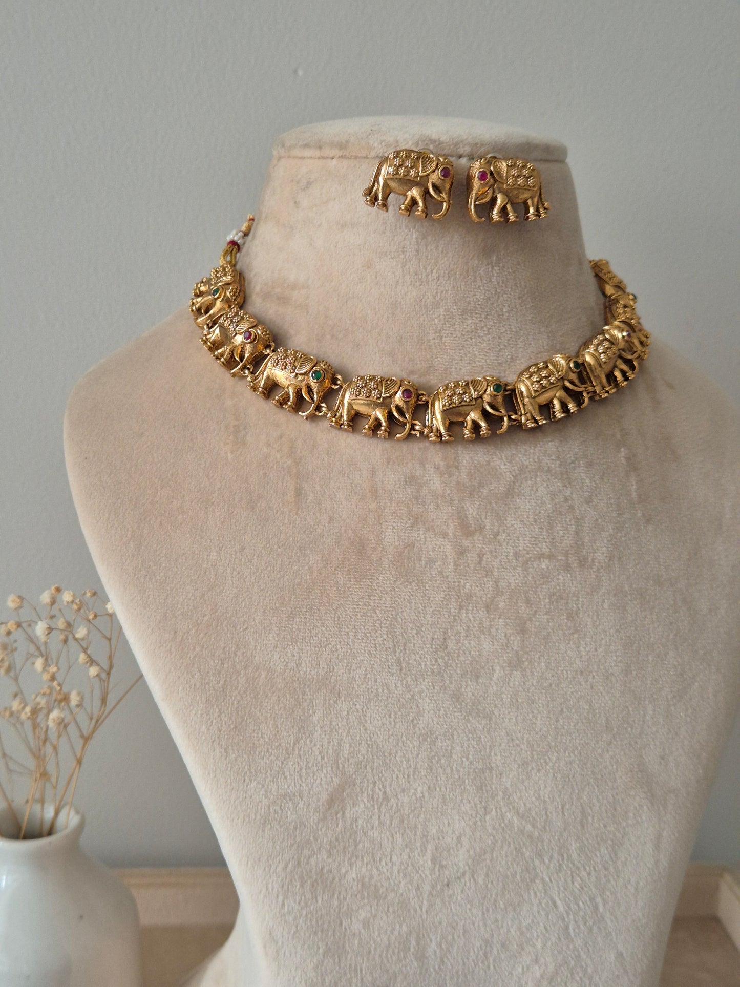 Warda Necklace Set