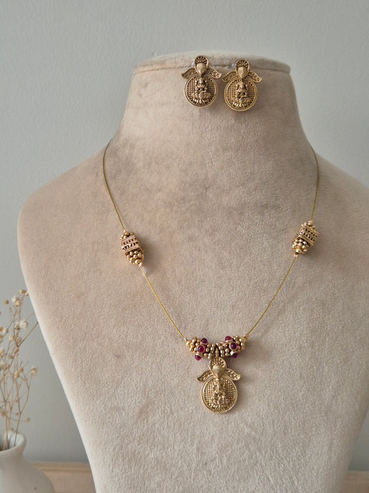 Thwisha Necklace Set