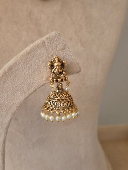 Pragati Necklace Set