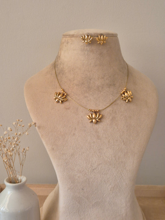 Dhruti Necklace Set