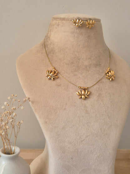 Dhruti Necklace Set