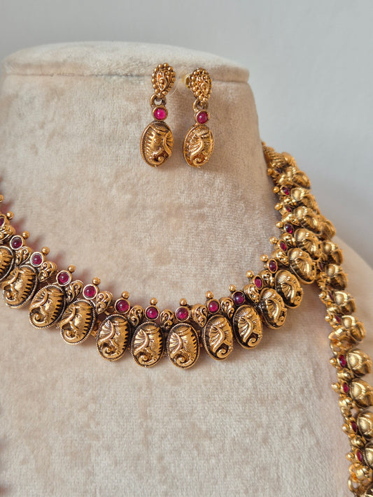Jigna Necklace Set