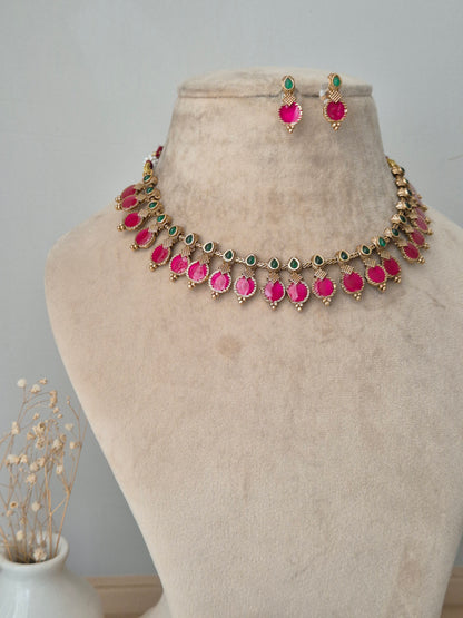 Brinda Necklace Set