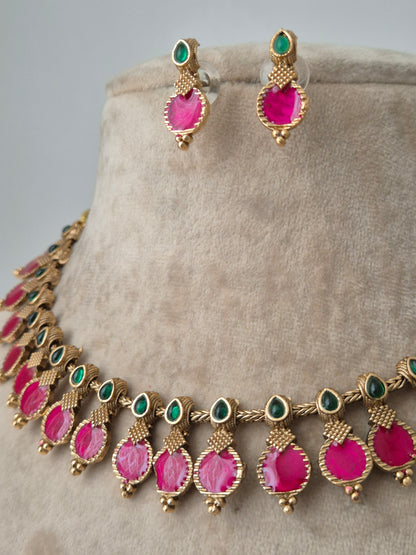 Brinda Necklace Set