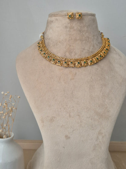 Purnima Necklace Set