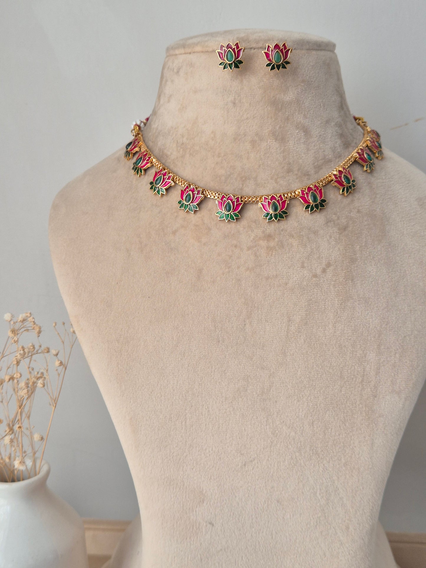 Nalini Necklace Set