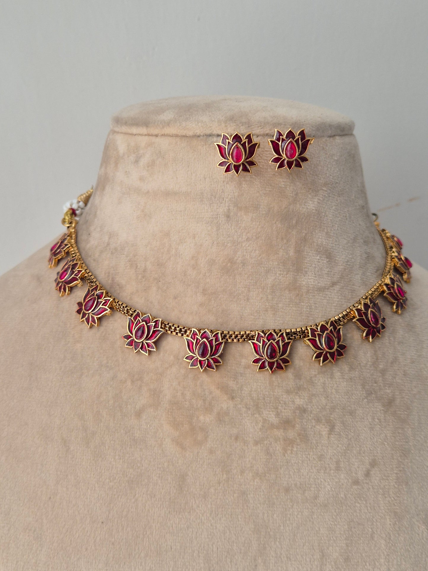 Kanti Necklace  Set