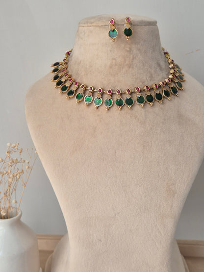 Adrika Necklace Set