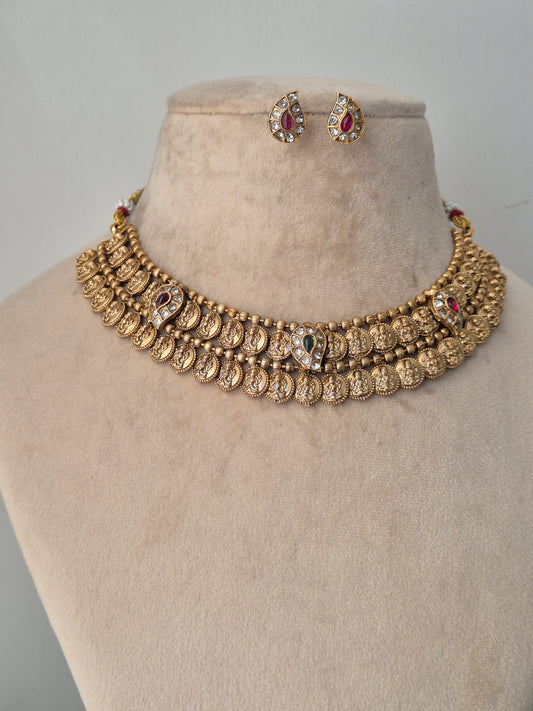 Hasitha Necklace Set