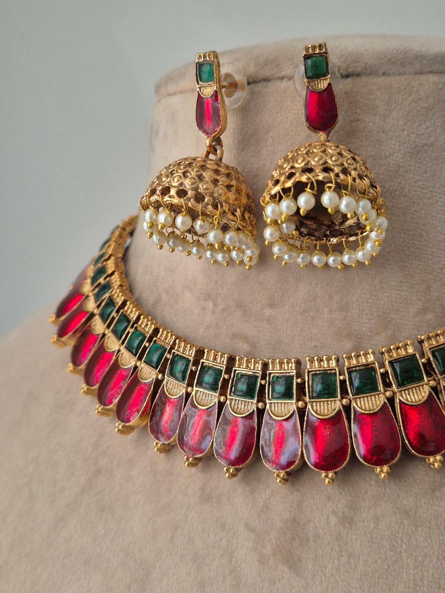 Gunjan Necklace Set