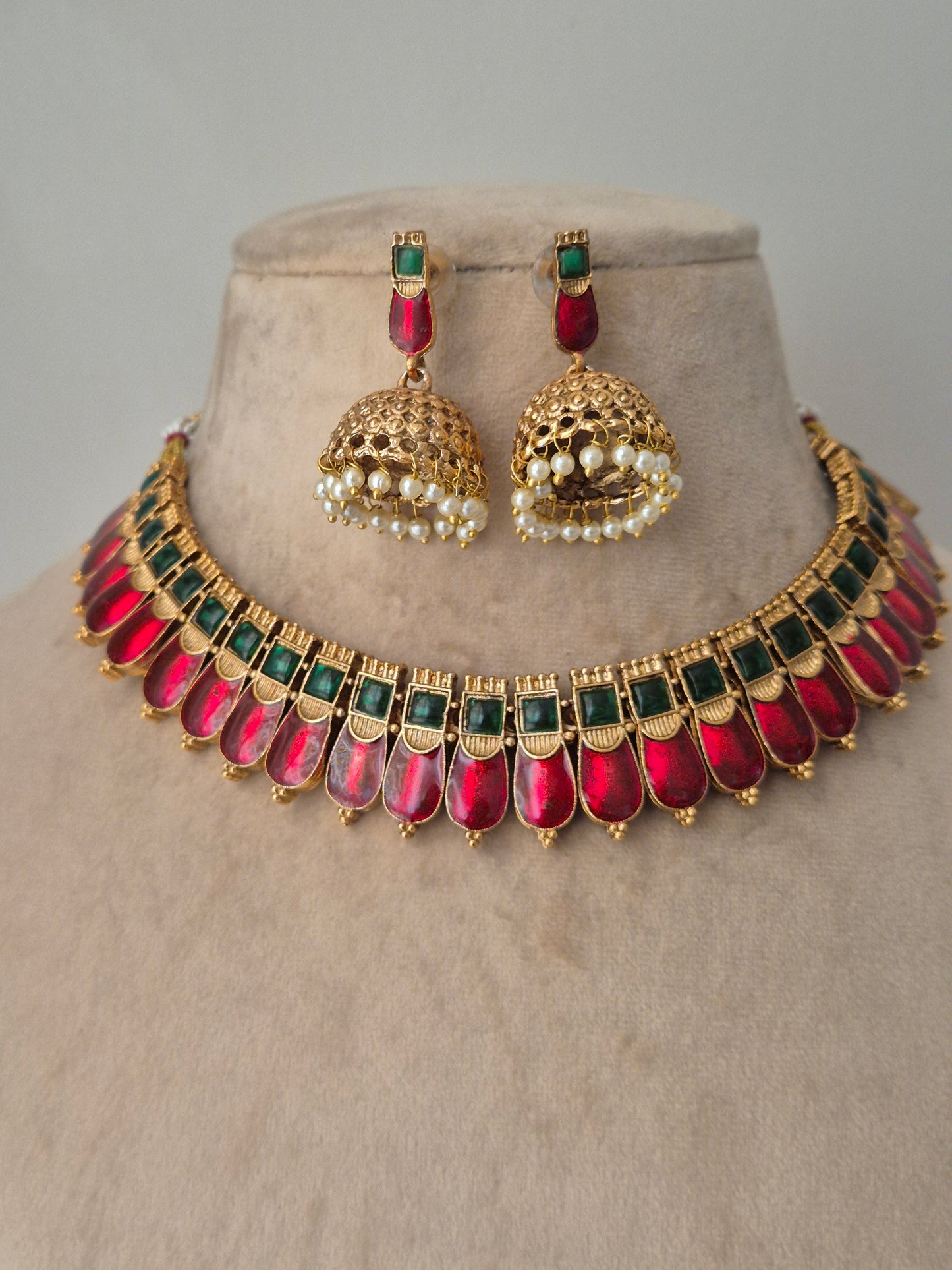 Gunjan Necklace Set