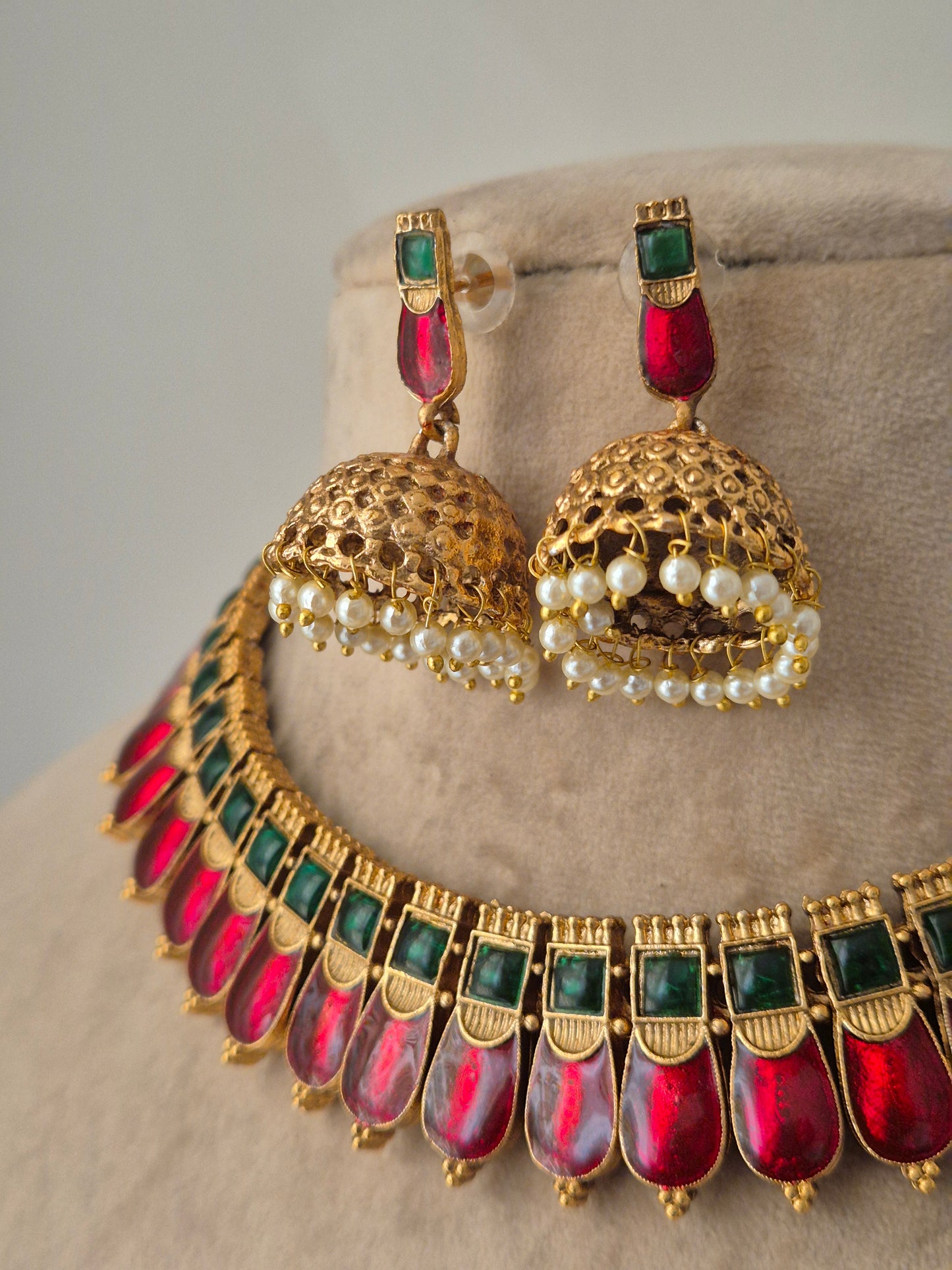 Gunjan Necklace Set