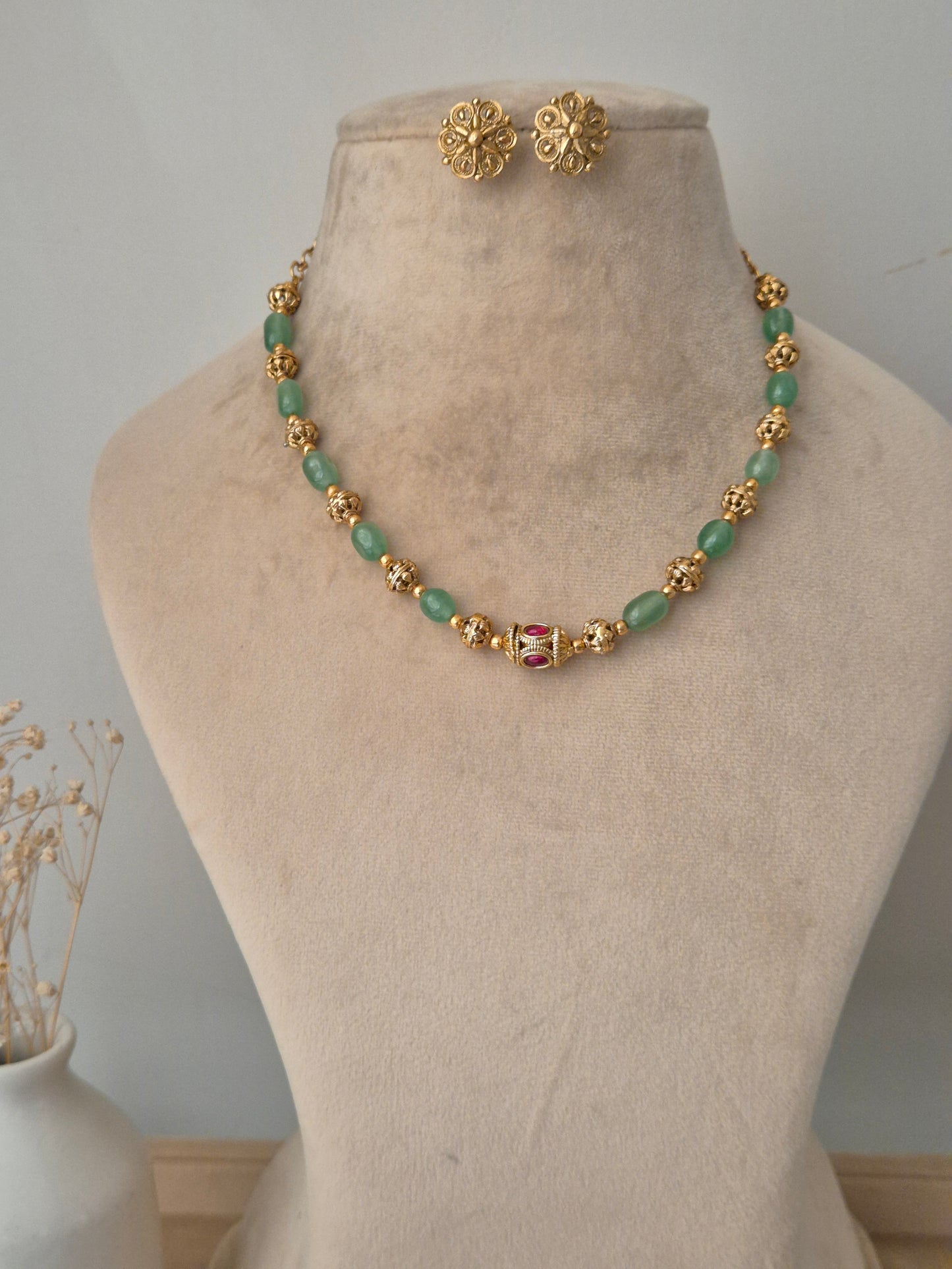 Banditha Necklace Set
