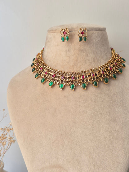 Fulmala Necklace Set