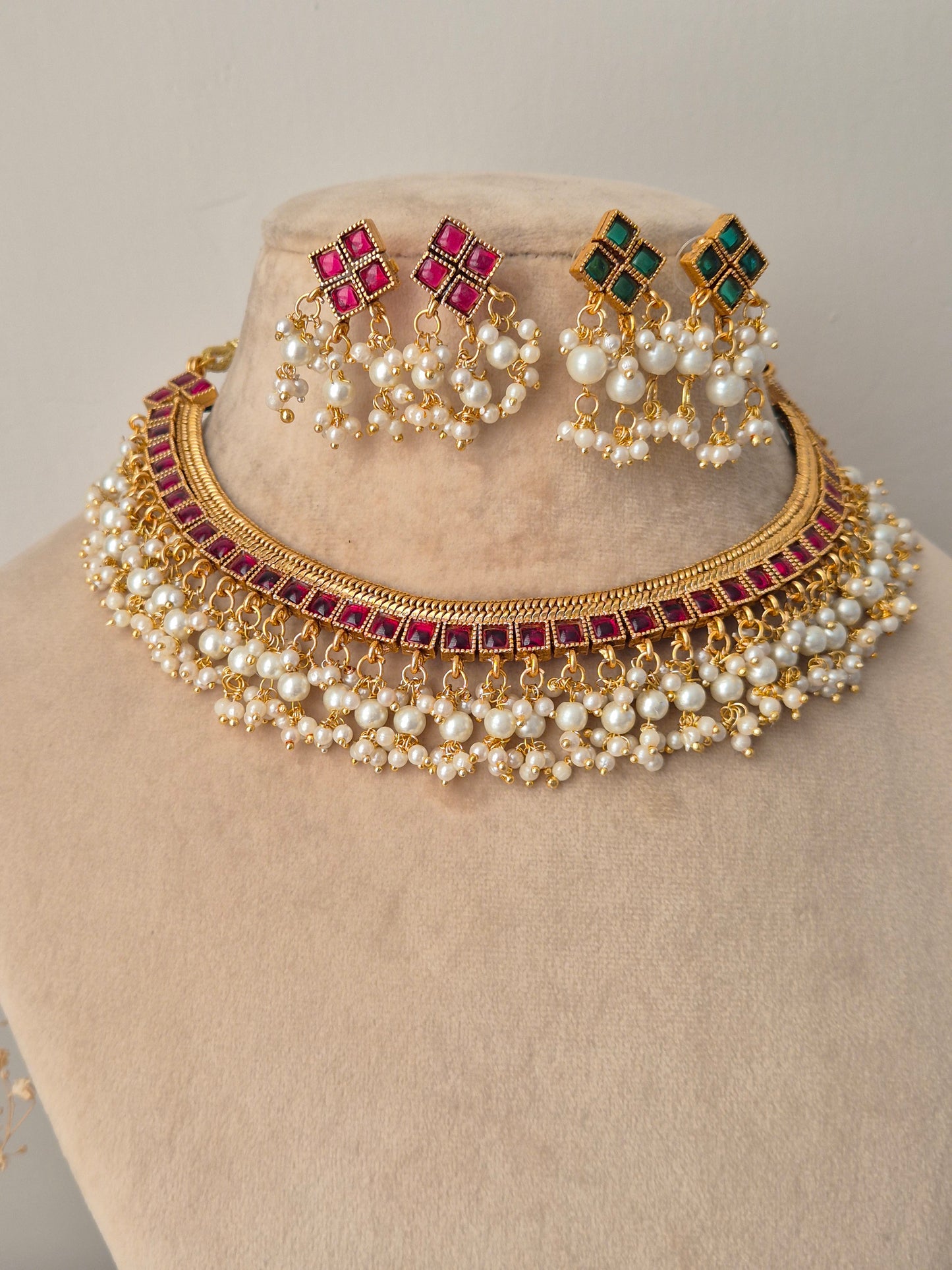 Godarva Reversible Necklace Set