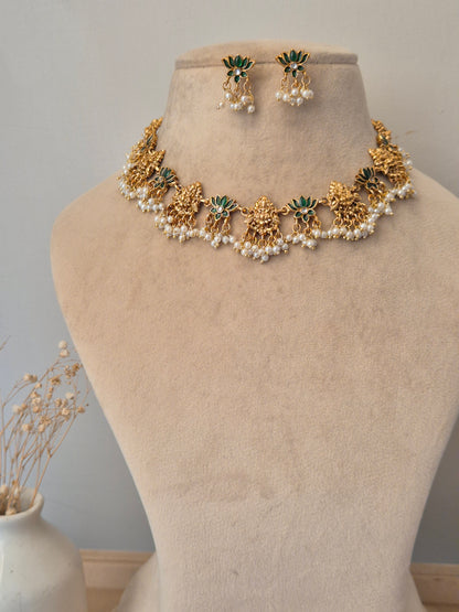 Kapila Necklace Set