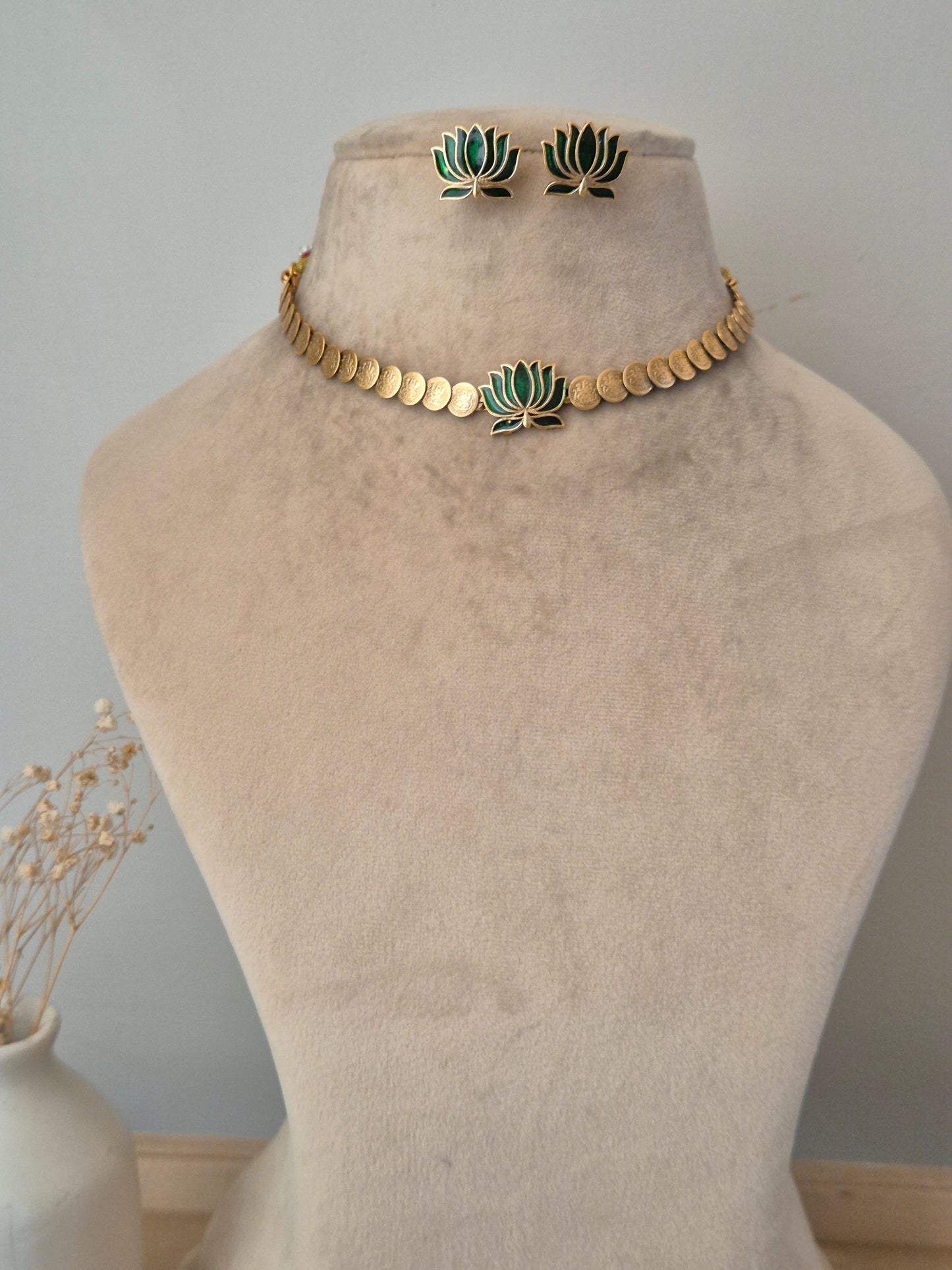 Rakti Necklace Set