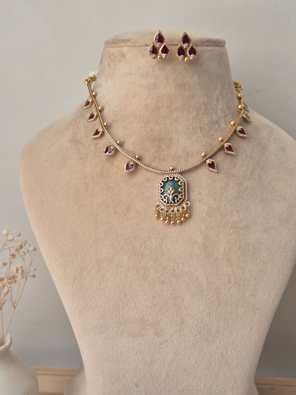 Ursala Necklace Set