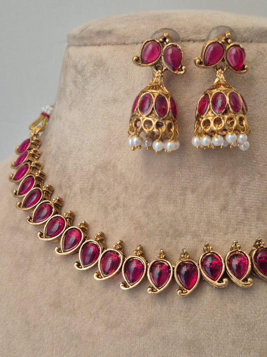 Gamini Necklace Set