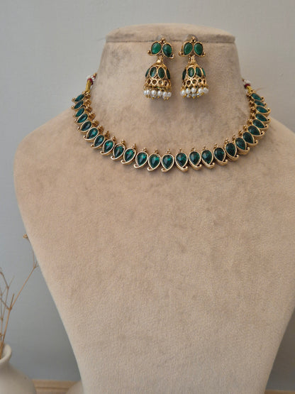 Gini Necklace Set