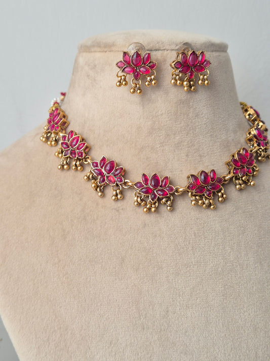 Quinci Necklace Set