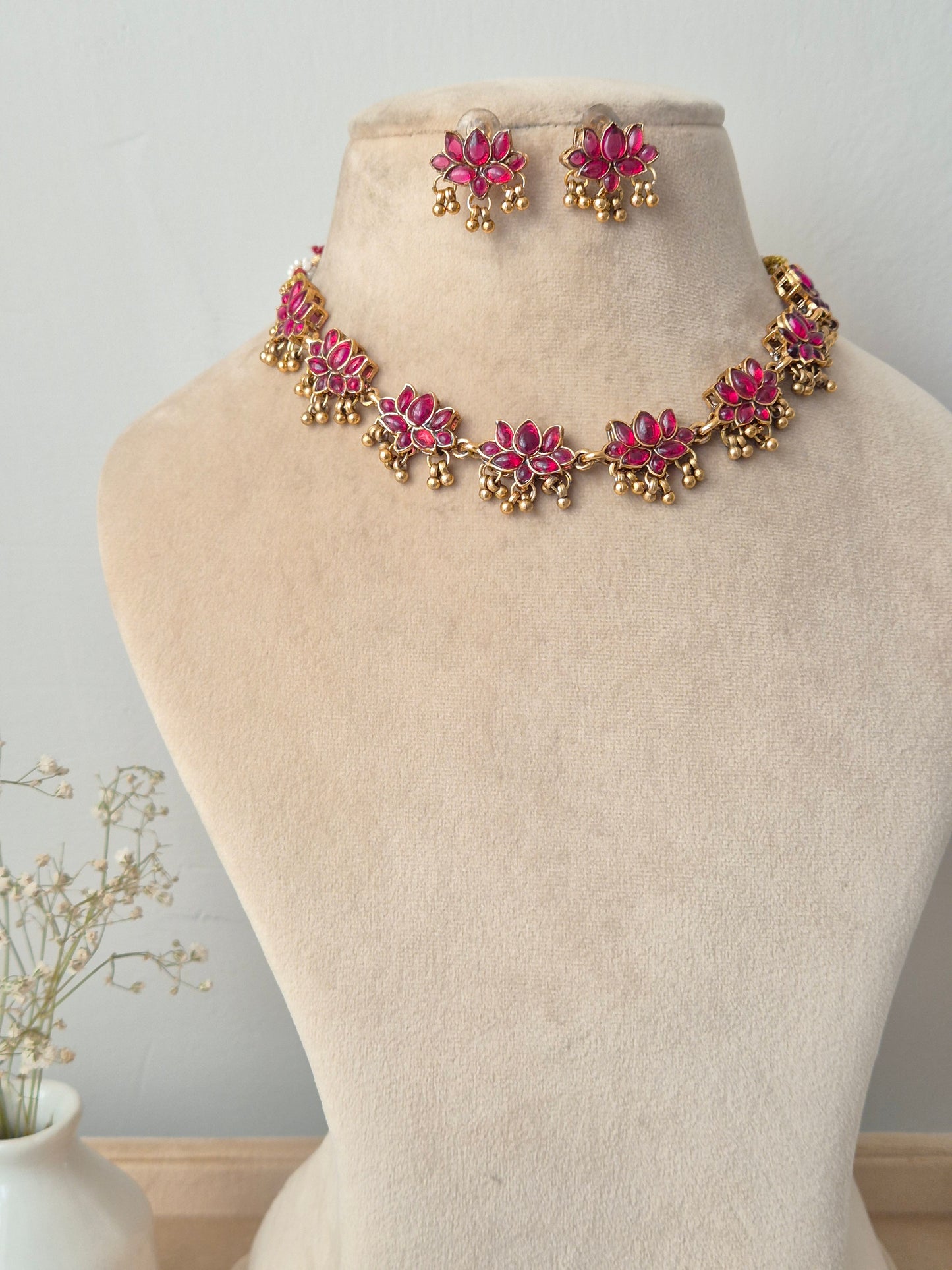 Quinci Necklace Set